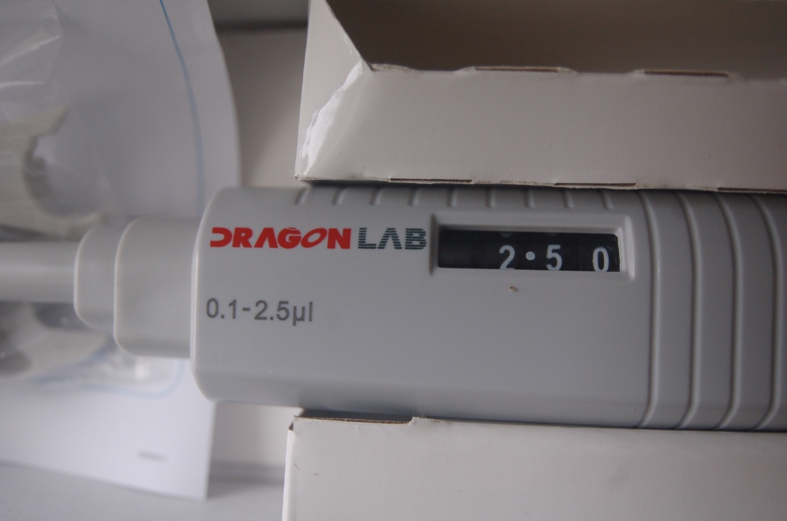 121°C Autoclavable Digital Micro Pipette, Single Channel Adjustable 0.1-2.5 uL