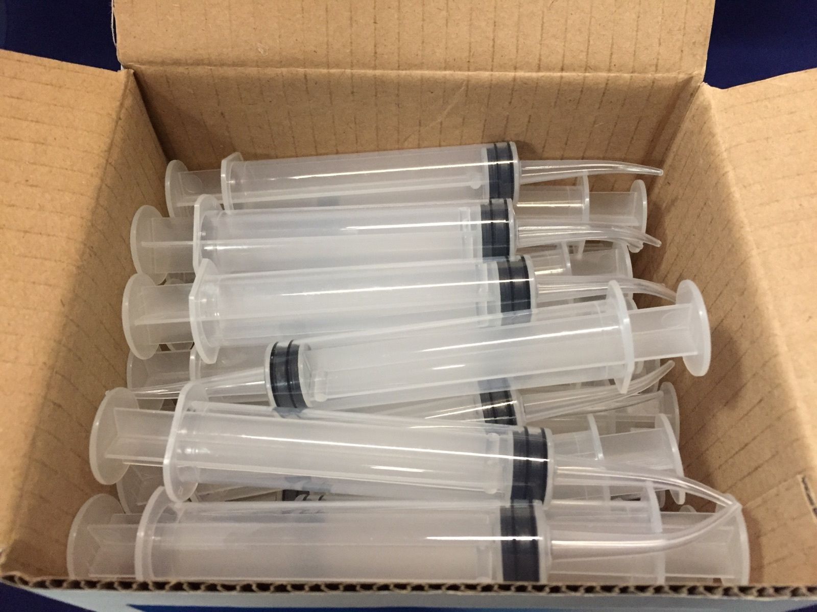1000 Pcs Monoject Style 412 Curved Tip Utility Irrigation Syringes 12ml (12cc)
