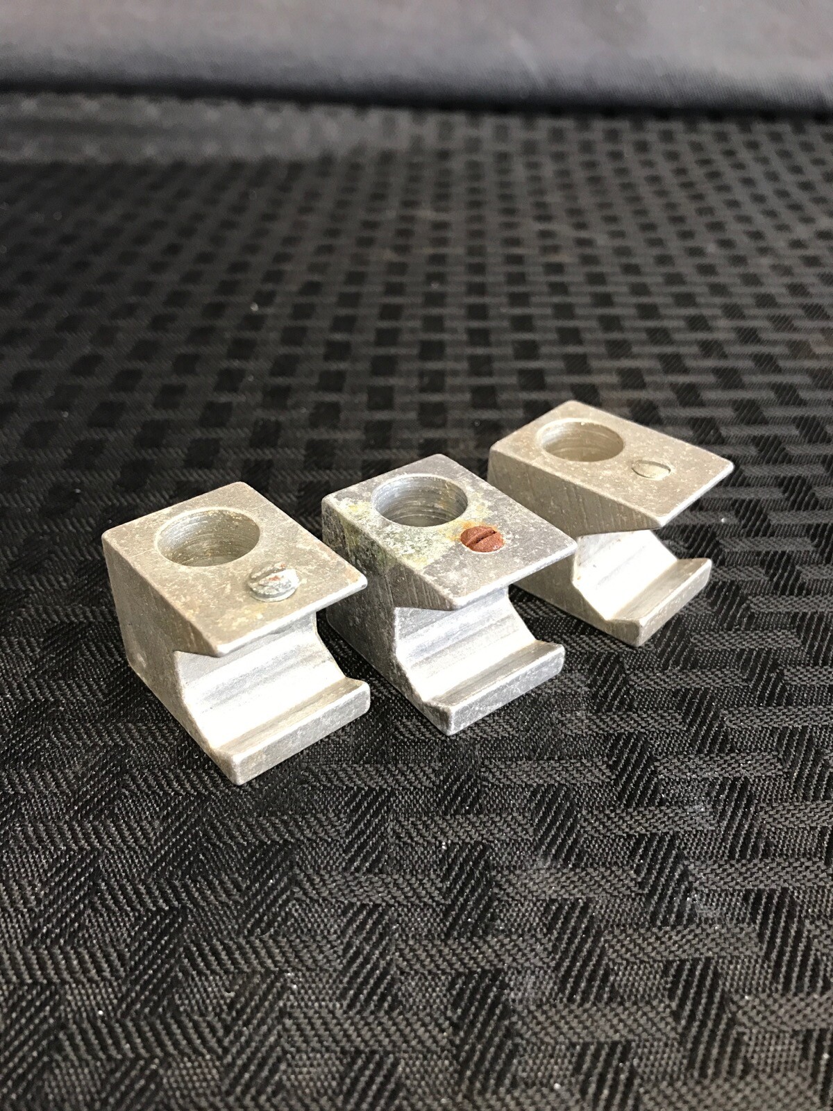 (8) Laboratory Castaloy 90° Angle Clamp Holder Fits Up To 12mm & 22mm OD Rod