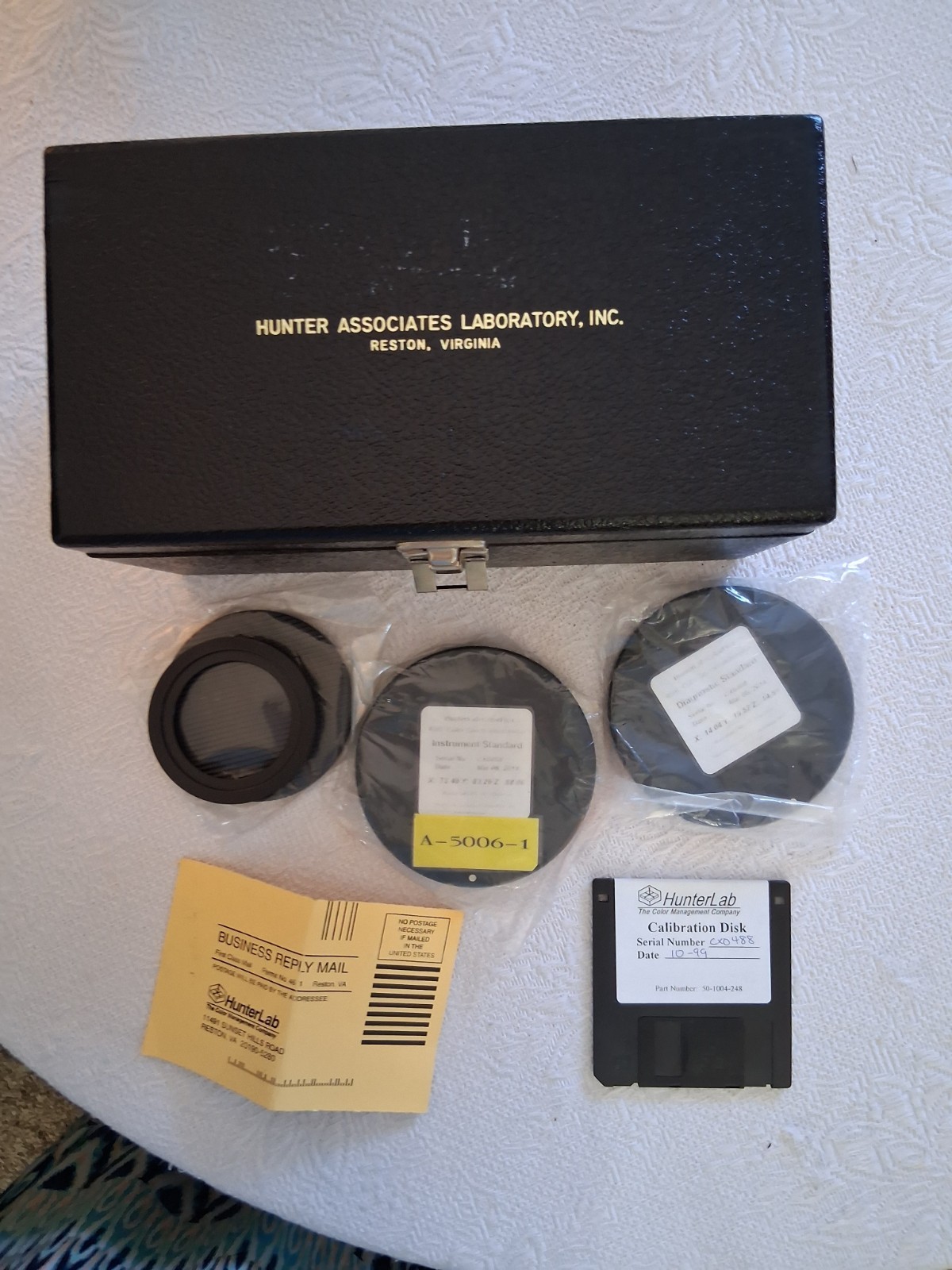 Hunter Associates, Laboratory. Inc. Reston Virginia. USA. Box and Misc.