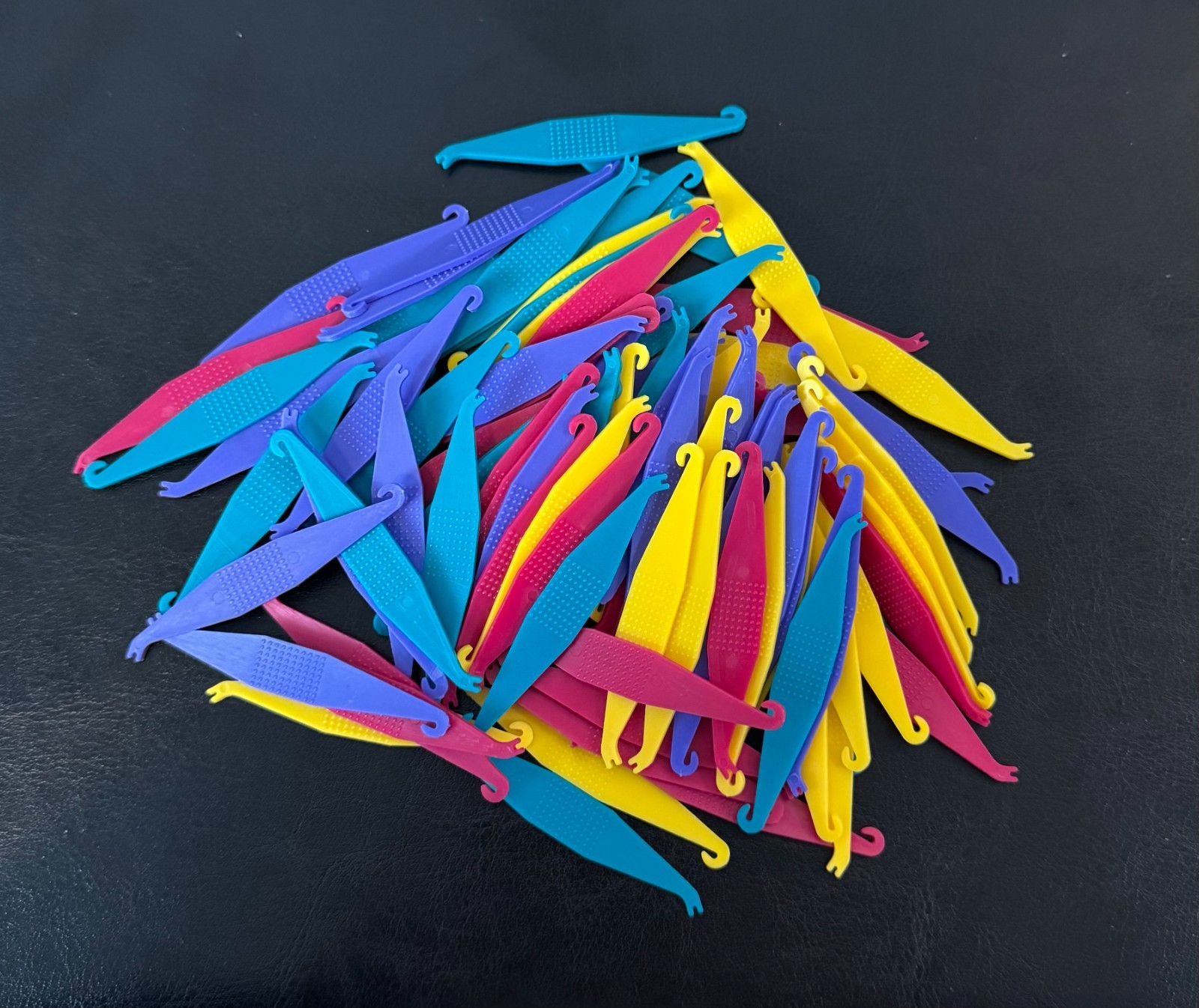 Dental Ortho Elastic Placers – Assorted Colors 100 pcs